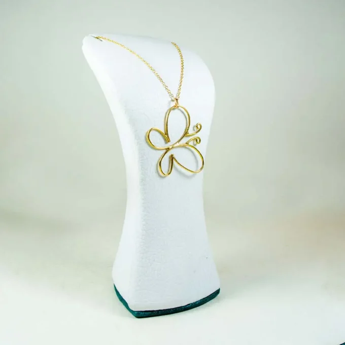 گردنبند پروانه ای